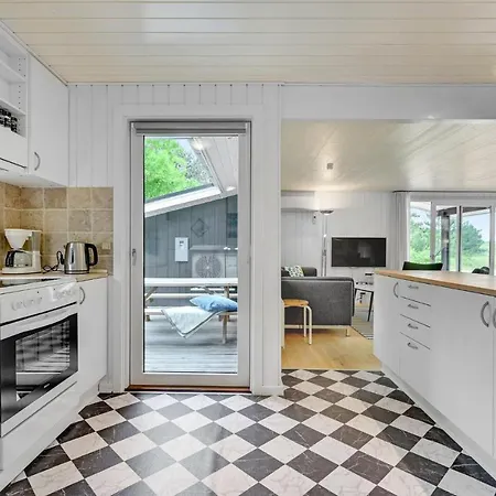 Three-bedroom In Casa vacanze Nordenbro Vesteregn