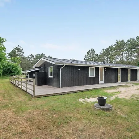 Three-bedroom In Nordenbro Vesteregn