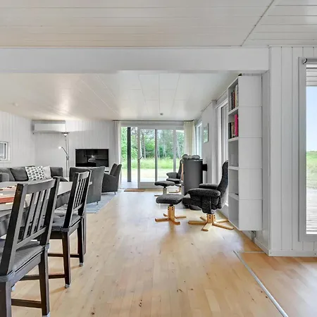 Three-bedroom In *